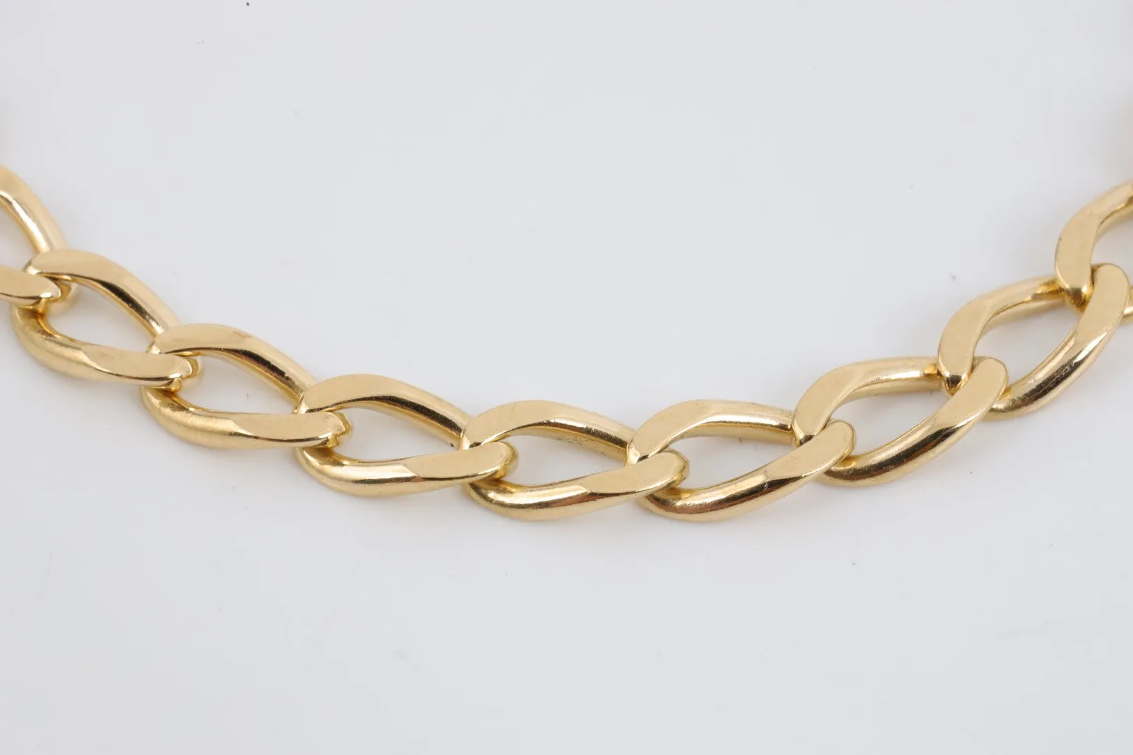 8.5" 18k Yellow Gold Curb Link Chain Bracelet (20.52g.)