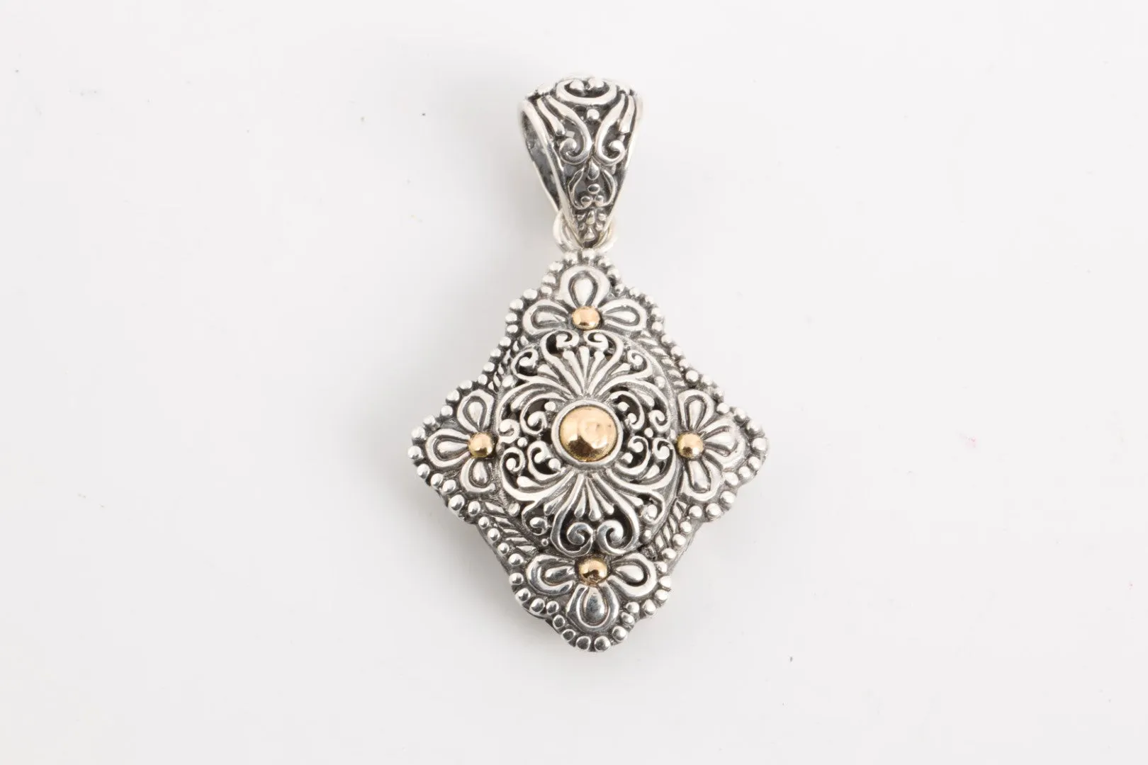 925 Silver & 18k Yellow Gold Pendant (7.96g.)