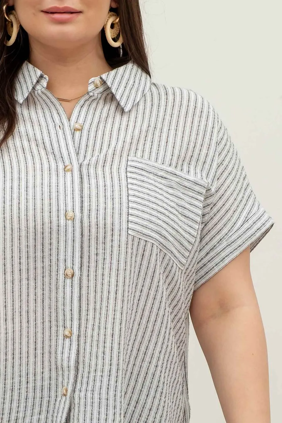 Curvy Linen Short Sleeve Button Down Top in Black Stripe