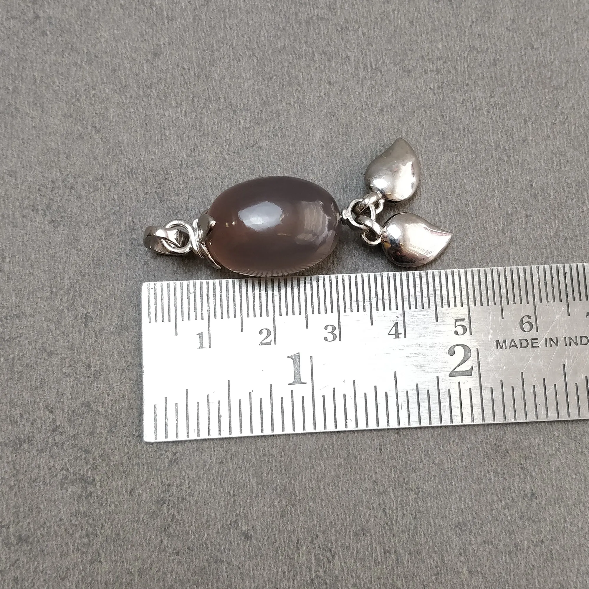 Gray Onyx Gemstone 925 Sterling Silver Pendant : 9.76gms Natural Onyx Olive Regular Pendant With Plain Loop & Leaf Connector 2"