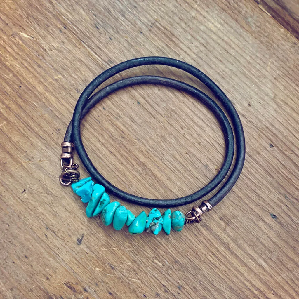 turquoise chip // unisex leather wrap bracelet - choker