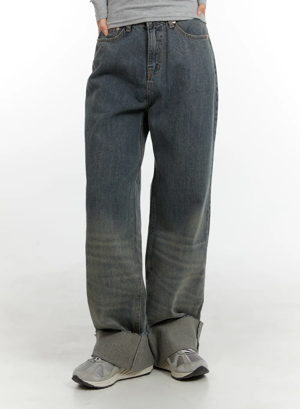 Washed Straight Leg Roll-Up Jeans CA401