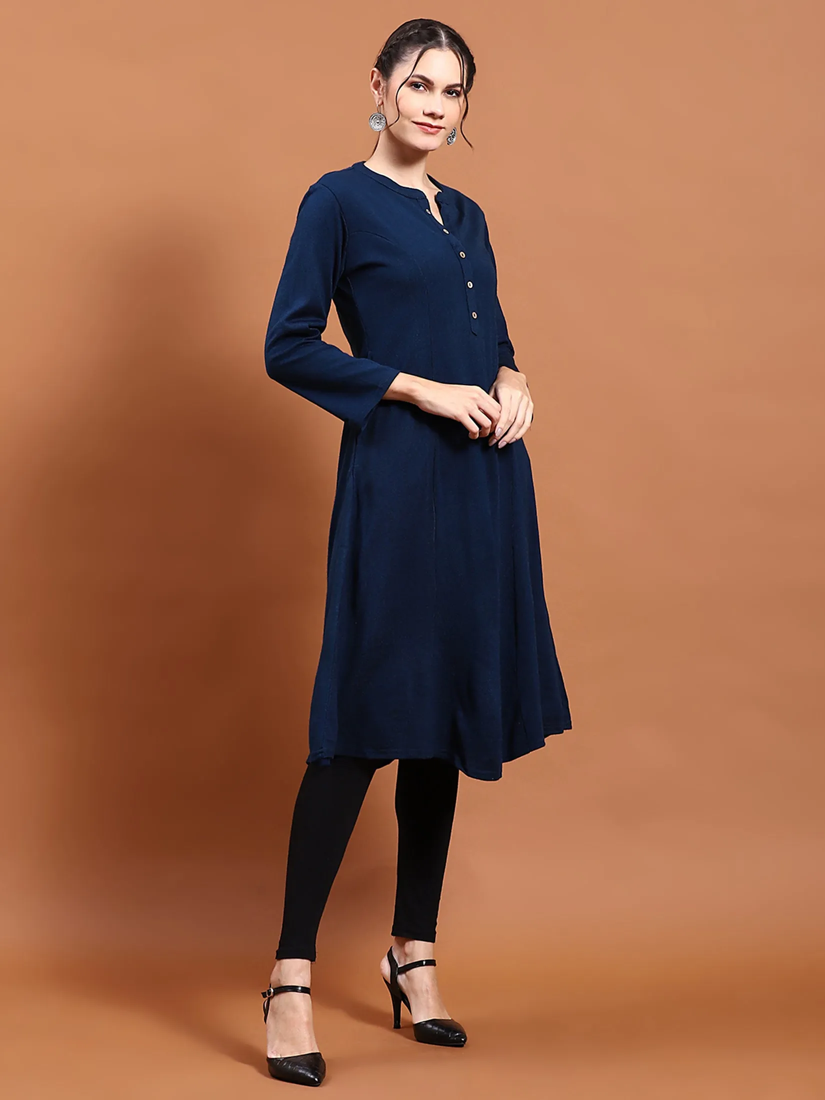 Winter Women Blue Solid Kurta